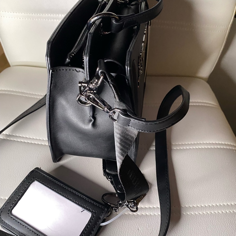 BRAND NEW HALLOWEEN Steve Madden Bevelyn Bats in Black Satchel VIRAL - Picture 3 of 4